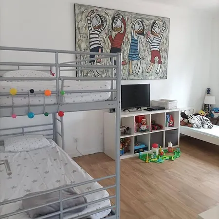 Σπίτι διακοπών Charming Family In *