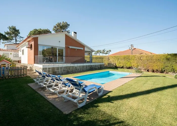 בית נופש Charming Family In